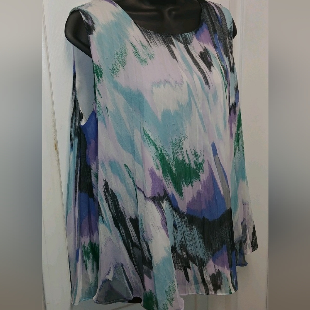 DKNY sleeveless breezy top